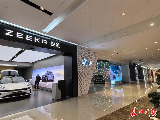 湖北最大汽车销售集群逐"新",龙阳大道几乎集齐新能源车品牌